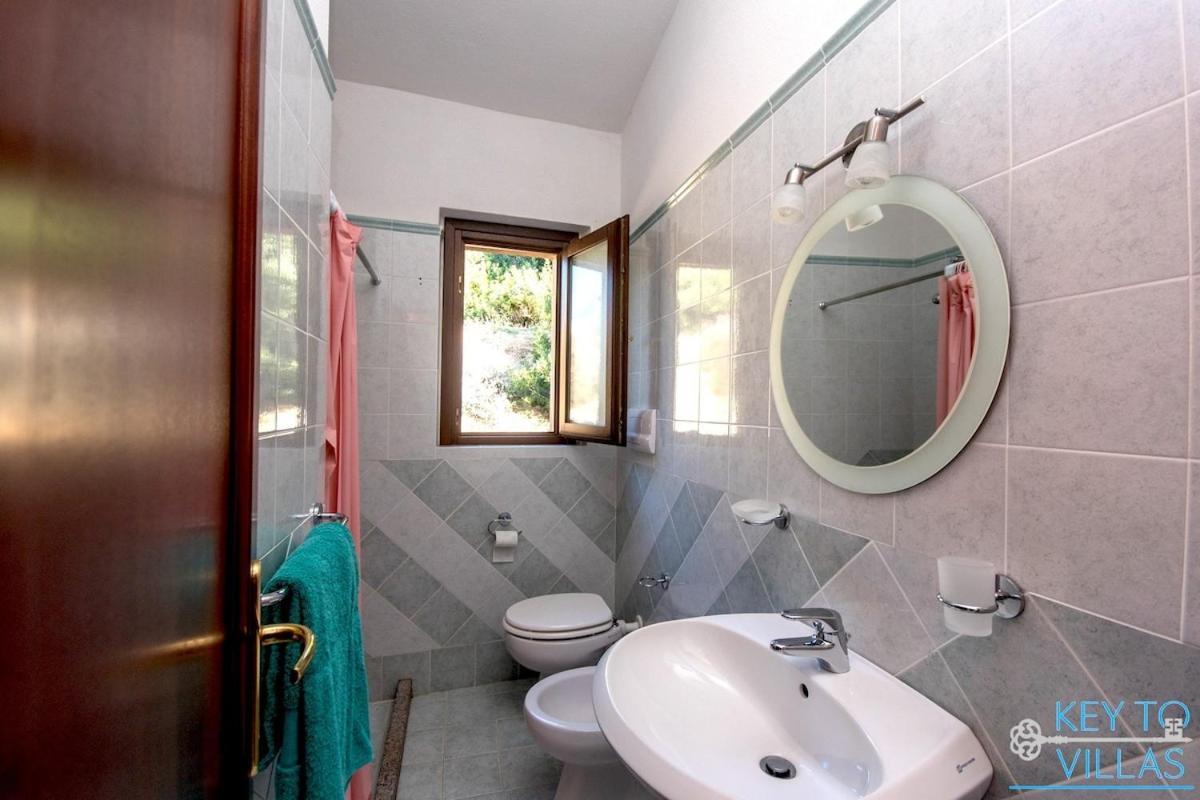 Villa Vista - Key To Villas Costa Paradiso Extérieur photo